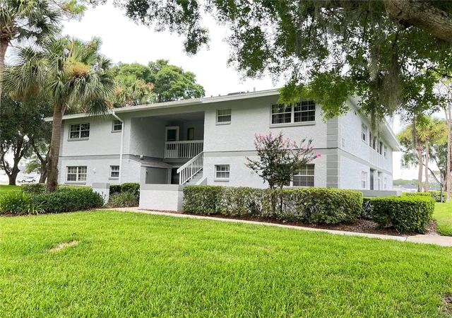 1st image of 572 Se Fairways Ln #N204, Ocala, FL 34472 | MLS# OM727872