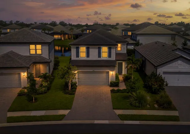 Homes for sale in Lakewood Ranch, FL | 5752 Silverside Pine Ct, Lakewood Ranch, FL 34211 | MLS# A4698938