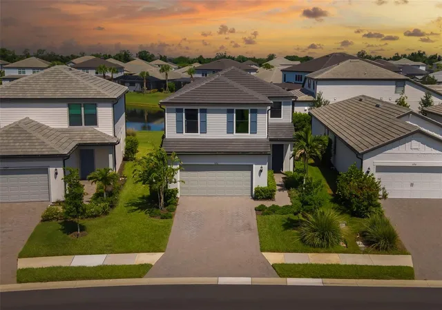 Homes for sale in Lakewood Ranch, FL | 5752 Silverside Pine Ct, Lakewood Ranch, FL 34211 | MLS# A4698938