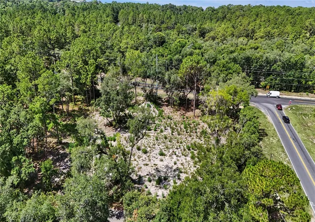 5th image of 3 Bay Dr, Ocklawaha, FL 32179 | MLS# O6422128