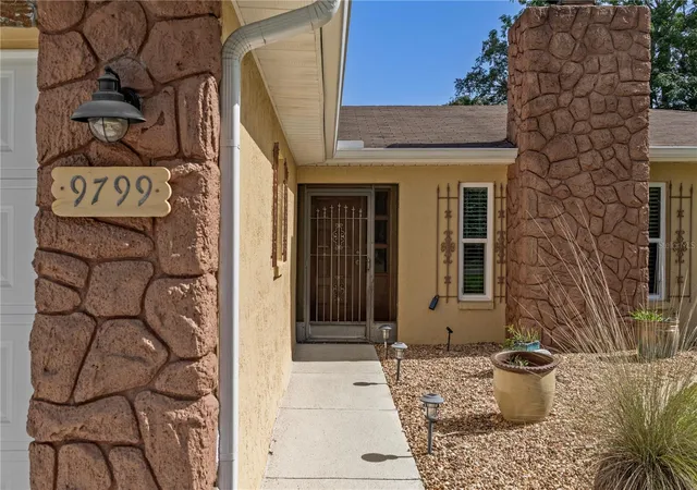 3rd image of 9799 Horizon Dr, Spring Hill, FL 34608 | MLS# W7887324