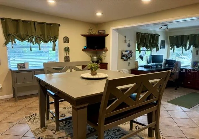 4th image of 915 Harbor Hill Dr, Safety Harbor, FL 34695 | MLS# TB8525747