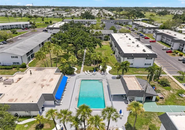Listing Photo 2 - Condo for sale in building located at 202 46Th Ave Ter W, Bradenton, FL 34207 - Unit #UNIT 209