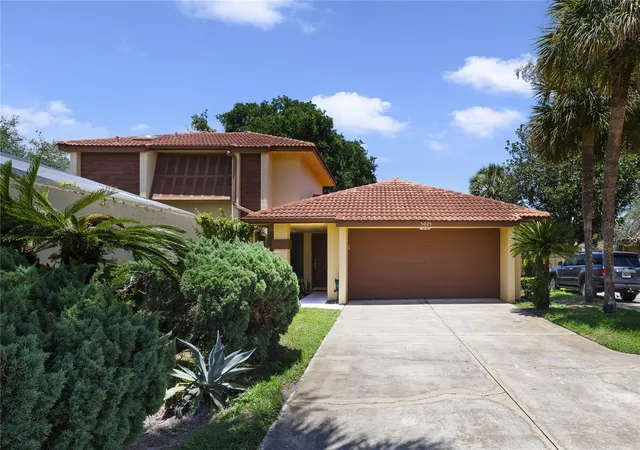 Photo 1 of Condo for sale at 5025 Bermuda Cir #5025, Orlando, FL 32808 | MLS# S5152997 | Listing updated on 2026-07-27