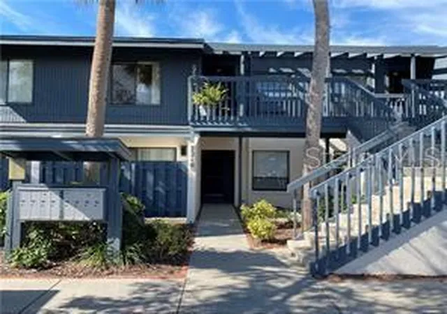Photo 2 of Condo for sale at 7214 Cloister Dr #7214, Sarasota, FL 34231 | MLS# A4698949 | Listing updated on 2026-08-25