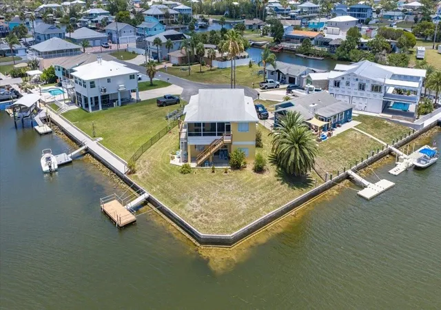 2nd image of 4365 4th Isle Dr, Hernando Beach, FL 34607 | MLS# TB8525774