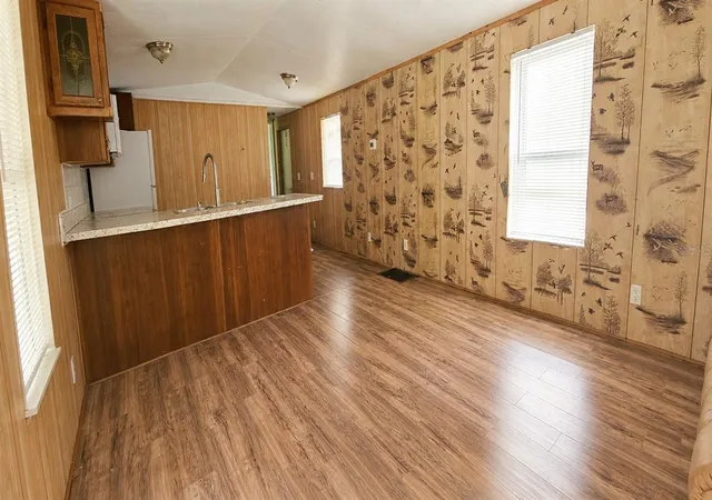 2nd image of 706 David Ave, Interlachen, FL 32148 | MLS# OM727880