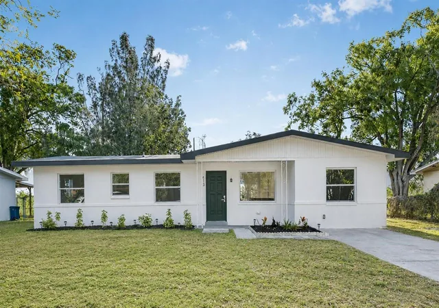 Photo 1 of Single family home for sale at 413 Country Clb Dr, Oldsmar, FL 34677 | MLS# O6422167 | Listing updated on 2026-07-04