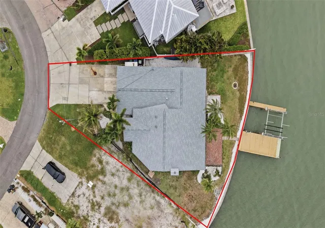 4th image of 16115 4Th St E, Redington Beach, FL 33708 | MLS# D6147982