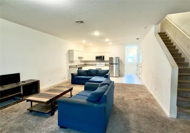 3rd image of 3139 Azolla St, Orlando, FL 32808 | MLS# O6422186