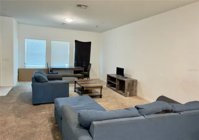 4th image of 3139 Azolla St, Orlando, FL 32808 | MLS# O6422186