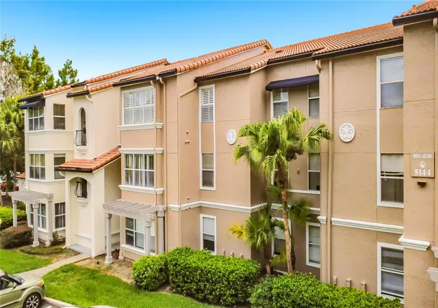 2nd image of 5144 Conroy Rd #13, Orlando, FL 32811 | MLS# S5153007