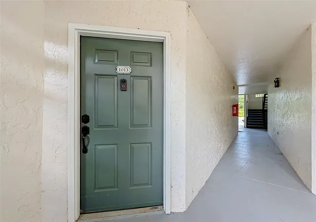 3rd image of 5144 Conroy Rd #13, Orlando, FL 32811 | MLS# S5153007