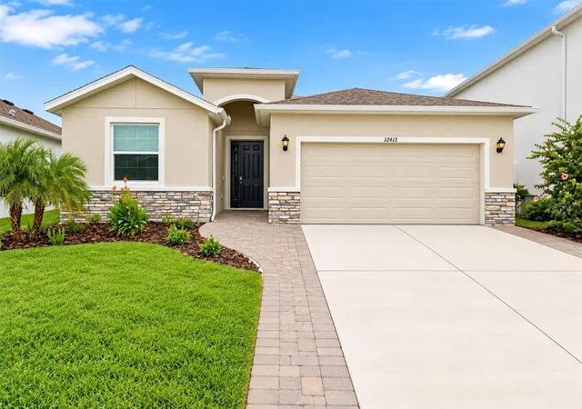 Photo 2 of Single family home for sale at 12413 Dora Trl, Parrish, FL 34219 | MLS# A4698959 | Listing updated on 2026-10-12