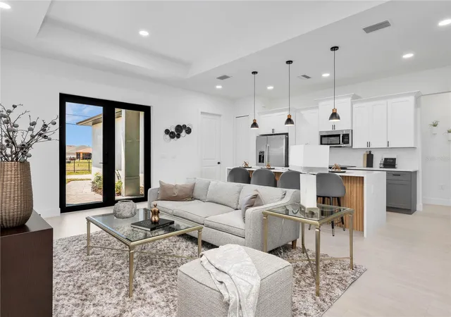 Homes for sale in Cape Coral, FL | 1704 Nw 6Th Pl, Cape Coral, FL 33993 | MLS# A4698960