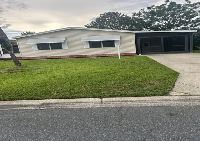2nd image of 1550 Hillcrest Dr, Lady Lake, FL 32159 | MLS# A4698965