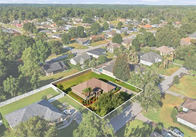 Photo 3 of Single family home for sale at 4460 Se 106th Street, Belleview, FL 34420 | MLS# OM727889 | Listing updated on 2026-09-25