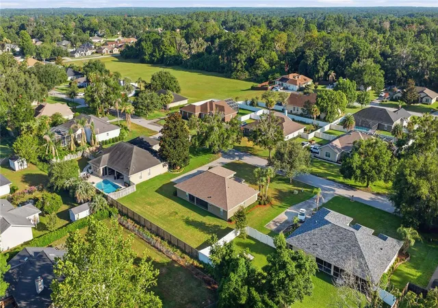Photo 4 of Single family home for sale at 4460 SE 106th Street, Belleview, FL 34420 | MLS# OM727889 | Listing updated on 2026-09-25
