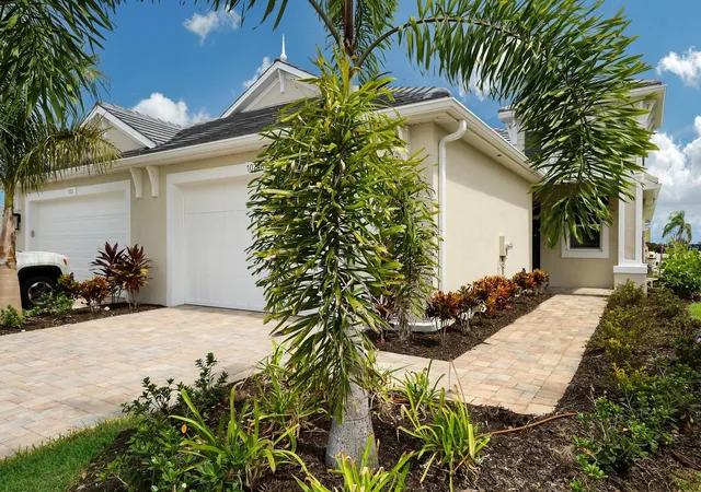 Photo 2 of Single family home for sale at 10748 Klee Ave, Bradenton, FL 34212 | MLS# A4698973 | Listing updated on 2026-07-06