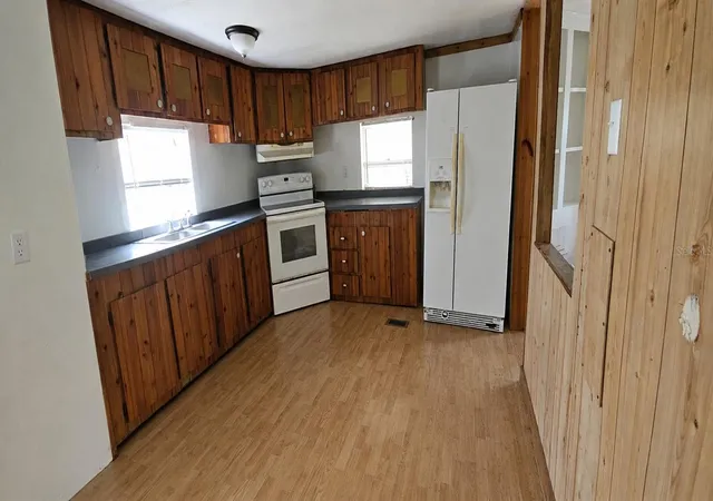 3rd image of 702 David Ave, Interlachen, FL 32148 | MLS# OM727894