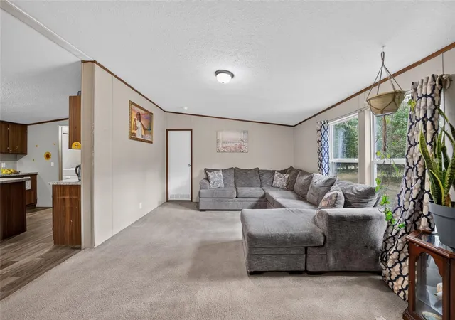 Photo 3 of Manufactured home for sale at 4842 W Nester Ct, Homosassa, FL 34446 | MLS# TB8525832 | Listing updated on 2026-08-28