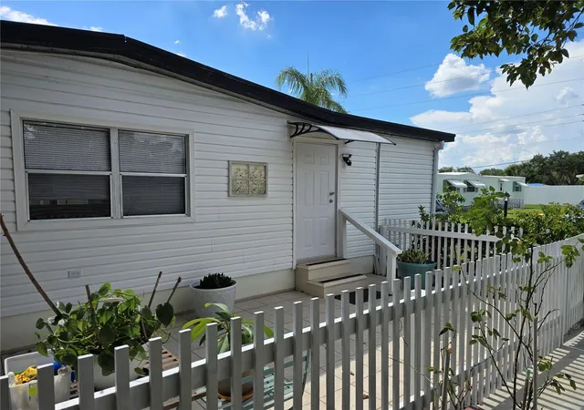 4th image of 5316 53Rd Ave E #A21, Bradenton, FL 34203 | MLS# A4698978