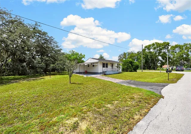 Photo 3 of Single family home for sale at 16220 Se 83rd Court, Summerfield, FL 34491 | MLS# G5114633 | Listing updated on 2026-08-13