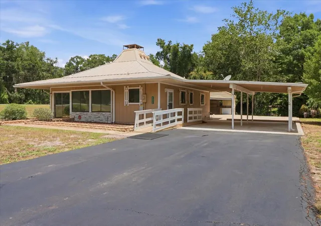 Homes for sale in Hernando, FL | 5383 N Carl G Rose Hwy, Hernando, FL 34442 | MLS# OM727905