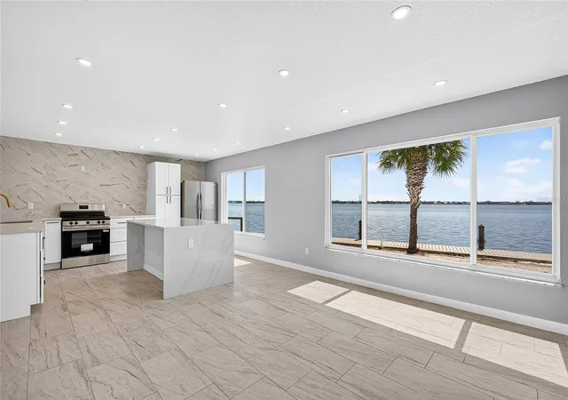 Listing Photo 5 - Condo for sale in building located at 5055 N Bch Rd, ENGLEWOOD, FL 34223 - Unit #101