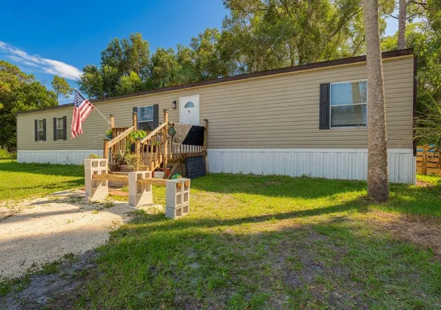 1st image of 935 S Crystal Grove Pt, Homosassa, FL 34448 | MLS# OM727909