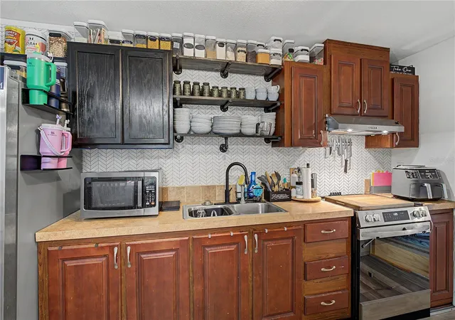 5th image of 935 S Crystal Grove Pt, Homosassa, FL 34448 | MLS# OM727909