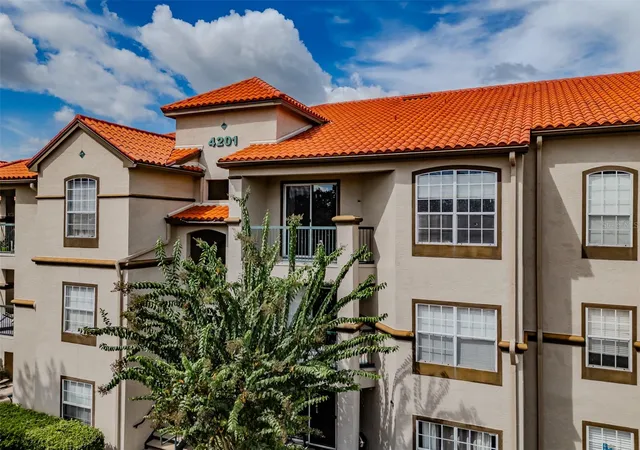 2nd image of 4201 Woodstorks Walk Wy, LUTZ, FL 33558