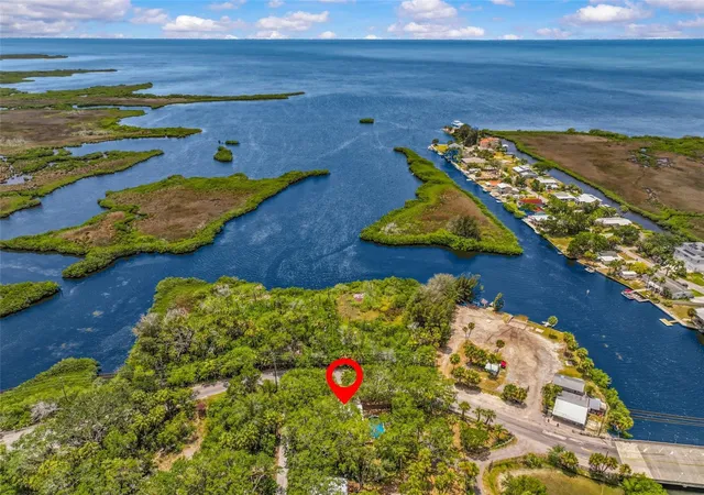Photo 3 of Single family home for sale at 190 Osowaw Blvd, Spring Hill, FL 34607 | MLS# W7887331 | Listing updated on 2026-07-30
