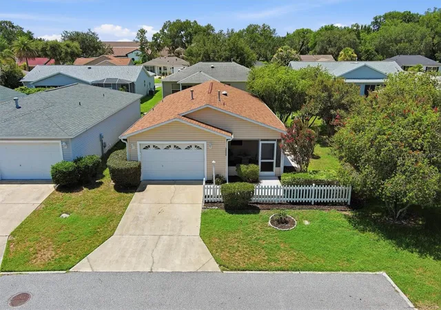 Homes for sale in The Villages, FL | 2484 Kingstree Pl, The Villages, FL 32162 | MLS# G5114636