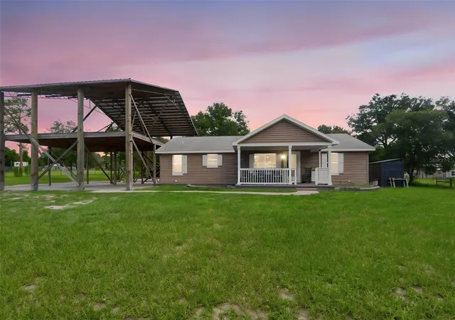 1st image of 32416 Pine Rd, Eustis, FL 32736 | MLS# V4950029