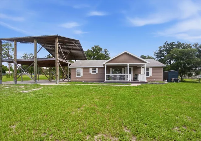 3rd image of 32416 Pine Rd, Eustis, FL 32736 | MLS# V4950029