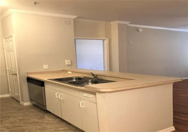 Photo 3 of Condo for sale at 3725 Conroy Rd #2113, Orlando, FL 32839 | MLS# S5153034 | Listing updated on 2026-07-27