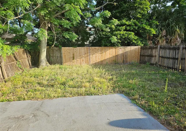 8th image of 7626 Golden Glenn Dr, Orlando, FL 32807 | MLS# O6422273