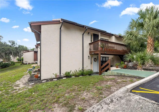 Homes for sale in Clermont, FL | 964 5th St #964, Clermont, FL 34711 | MLS# OM727914