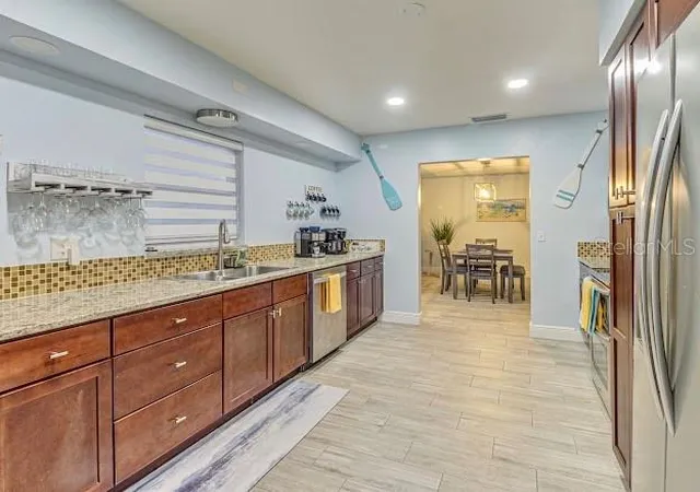 Photo 4 of Single family home for sale at 5151 Duhme Rd, Saint Petersburg, FL 33708 | MLS# TB8525875 | Listing updated on 2026-08-19