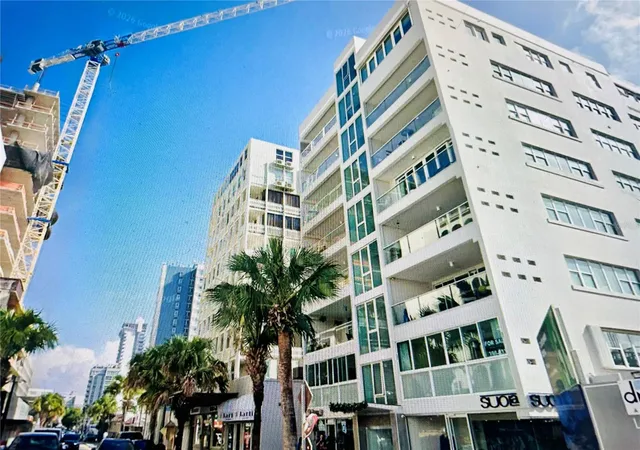 Photo 2 of Condo for sale at 1124 Ashford Ave #6A, San Juan, PR 00907 | MLS# PR9122546 | Listing updated on 2026-07-04