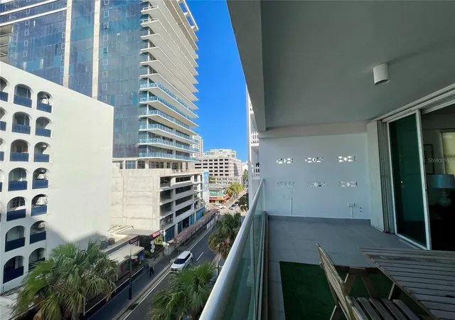 Photo 3 of Condo for sale at 1124 Ashford Ave #6A, San Juan, PR 00907 | MLS# PR9122546 | Listing updated on 2026-07-04