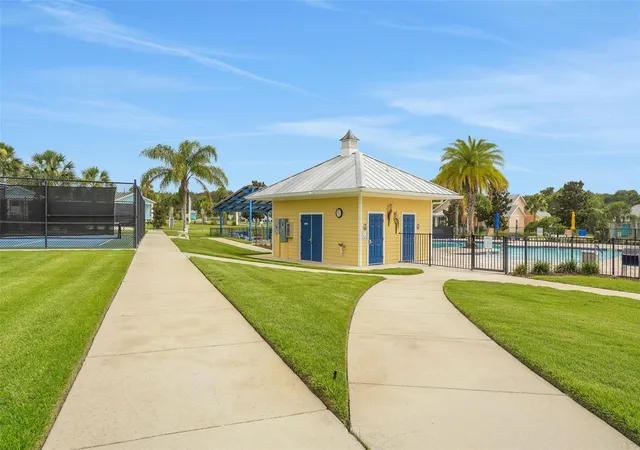 2nd image of 1035 Fiesta Key Cir, Lady Lake, FL 32159 | MLS# G5114641