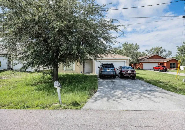 Photo 2 of Single family home for sale at 141 Flatfish Ct, Kissimmee, FL 34759 | MLS# TB8525879 | Listing updated on 2026-10-15