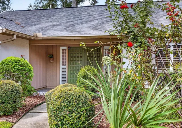Photo 3 of Single family home for sale at 6328 N Queensway Dr, Temple Terrace, FL 33617 | MLS# TB8525884 | Listing updated on 2026-09-15
