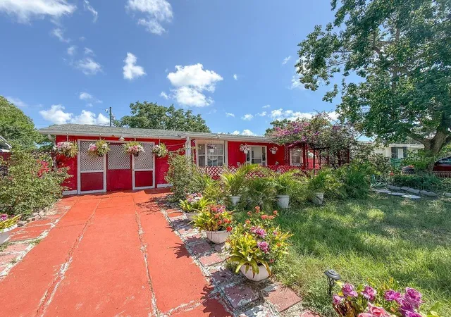 Single family home for sale at 4737 Longwood Ave, Holiday, FL 34690 | MLS# TB8525885 | Listing updated on 2026-08-20