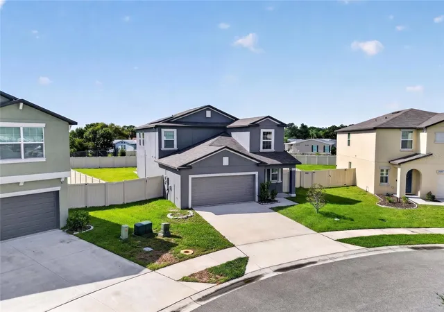 Photo 3 of Single family home for sale at 1779 Yellow Trl, Lakeland, FL 33801 | MLS# P4939233 | Listing updated on 2026-09-05