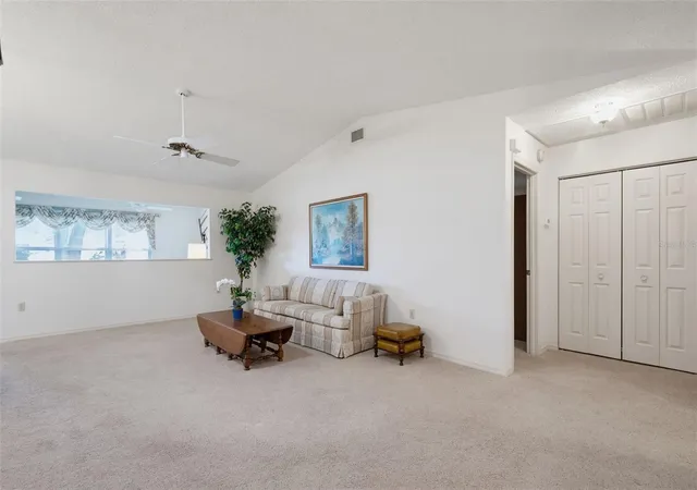 Photo 3 of Sale Pending at 3537 Highland Fairways Blvd, Lakeland, FL 33810 | MLS# L4963264 | Listing updated on 2026-10-01