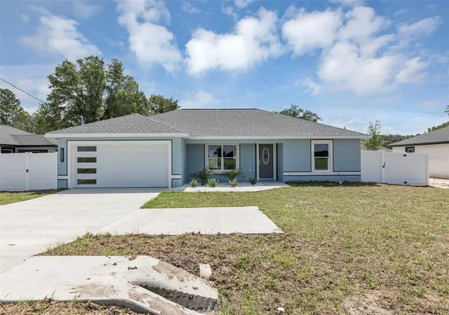 Homes for sale in Dunnellon, FL | 10431 Sw 140Th Ave, Dunnellon, FL 34432 | MLS# OM727917