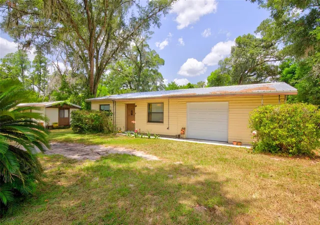2nd image of 3312 Ne 16th Ct, Ocala, FL 34479 | MLS# OM727918